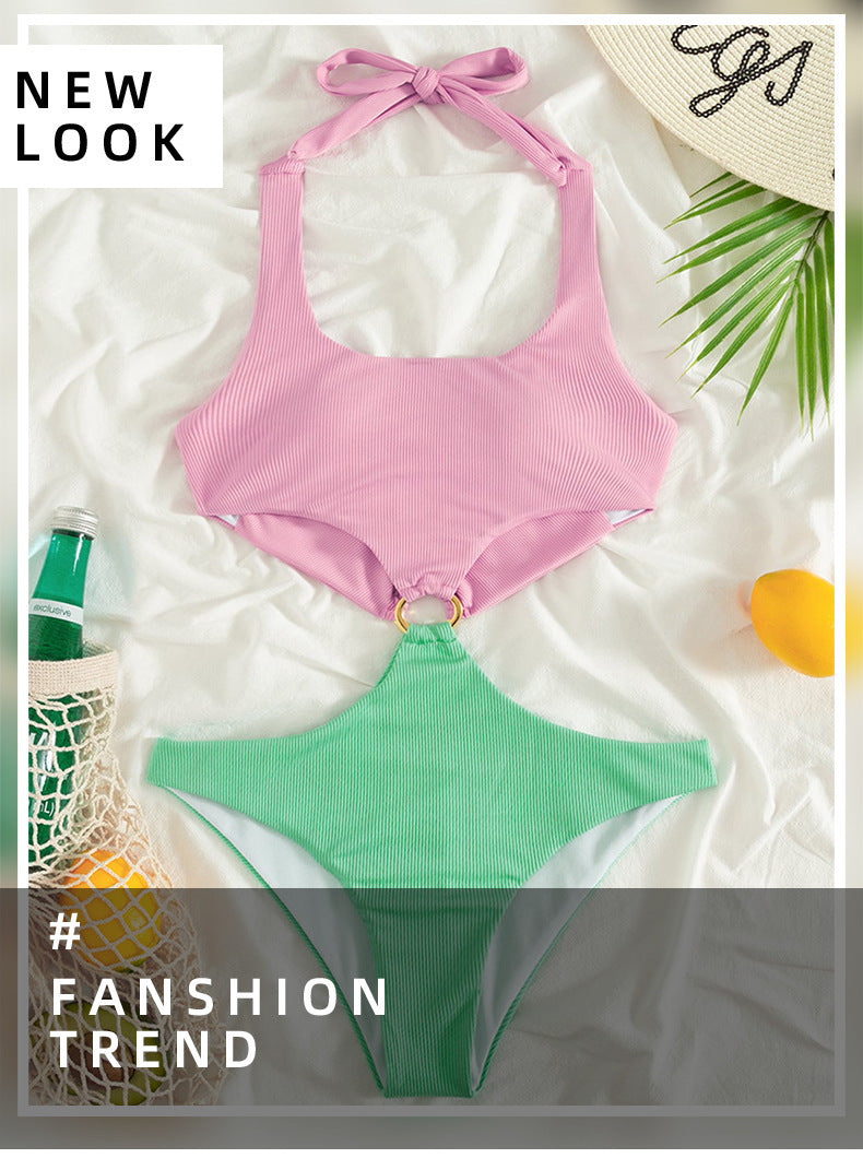 Dame bikini-sæt med moderigtigt ribdesign og stilfulde ringdetaljer Stilla