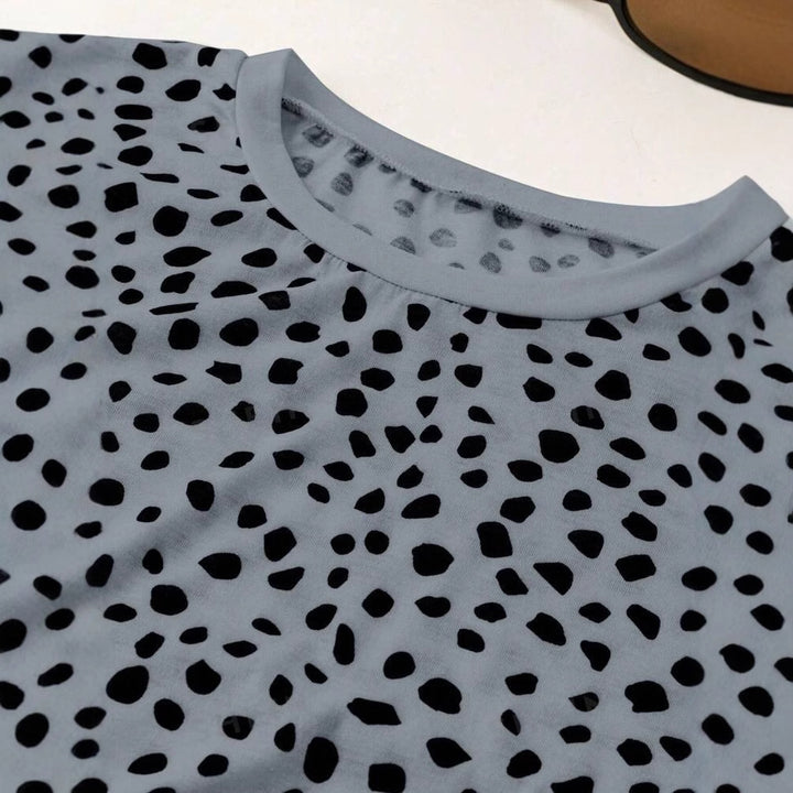 Dame afslappet T-shirt med prikkemønster Stilla