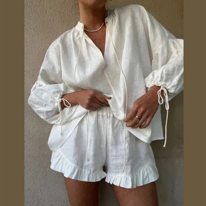 Damebluse med elegante sløjfebånd og voluminøse ærmer Stilla