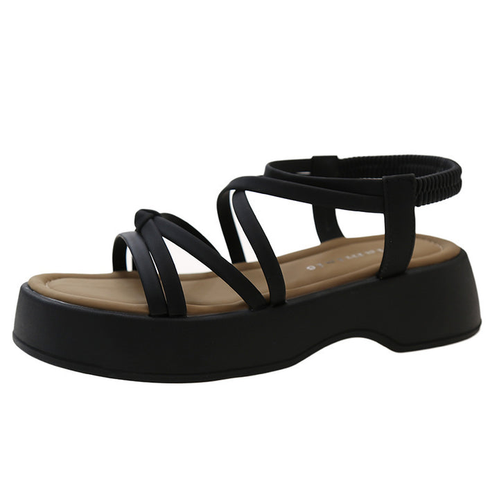 Dame plateau sandaler med raffineret remdesign og elastisk hælområde Stilla