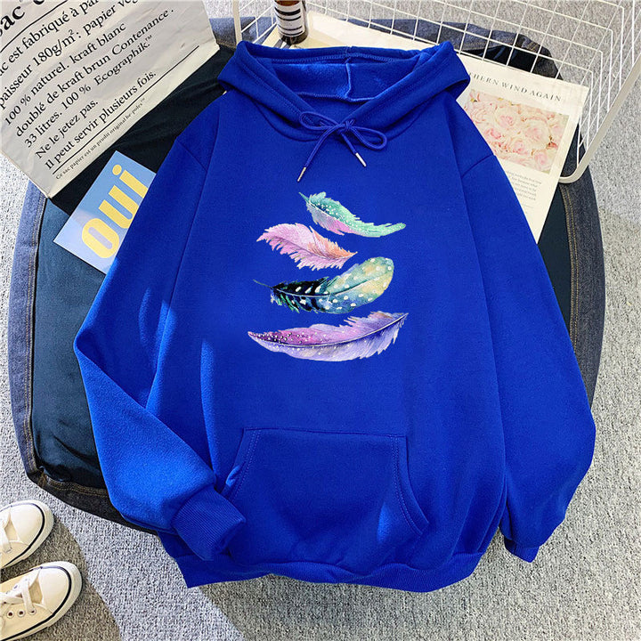 Kvindernes hoodie med kunstnerisk fjer motiv Skovae