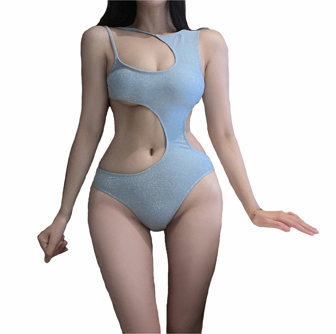 Dame heldragt badedragt med innovative cut-outs og glinset overflade Stilla