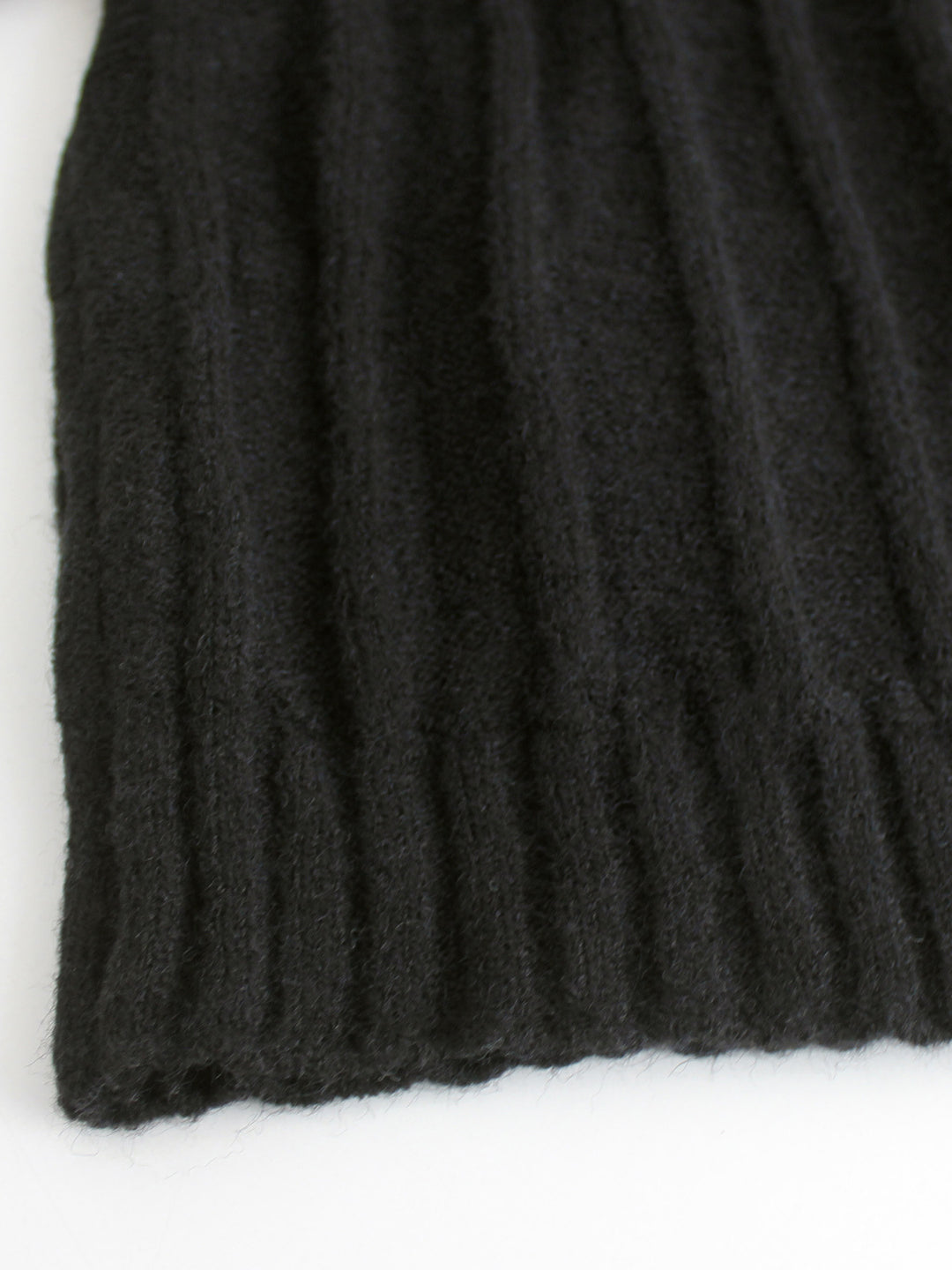Damer elegant strikpullover med spidsærmer Stilla