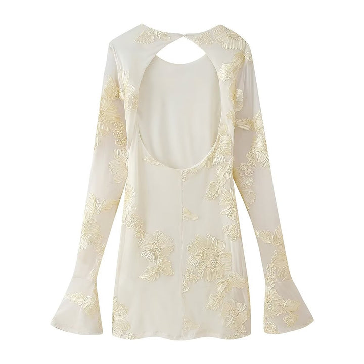 Femme Sheer Broderet Bluse med Bølgeærmer Stilla