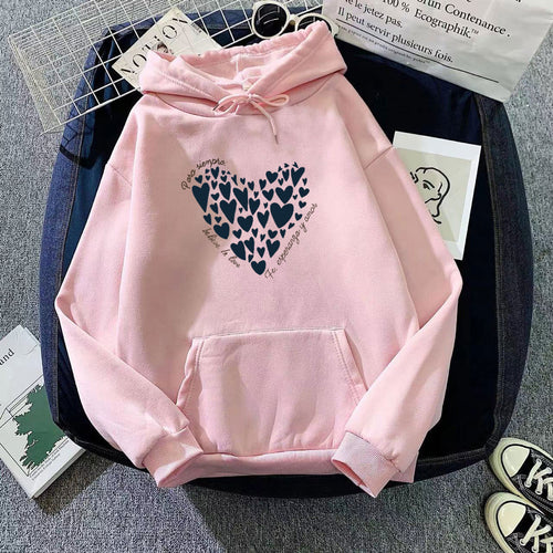 Kvinders hoodie med kreativ hjerte design Skovae