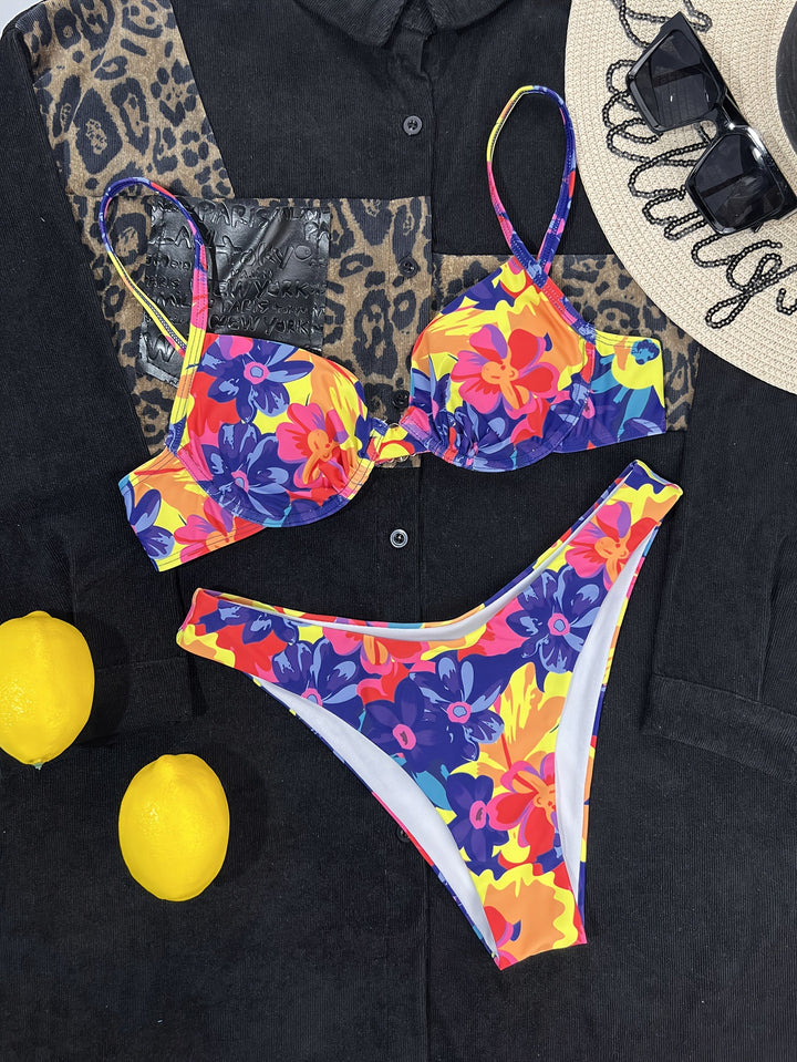 Dame bikini med moderne blomsterdesign og justerbare stropper Stilla