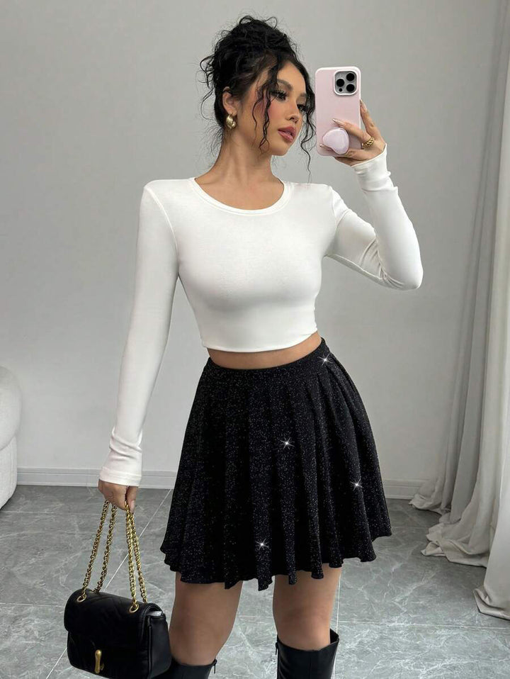 Dame Crop-top og svajende mini nederdel Stilla