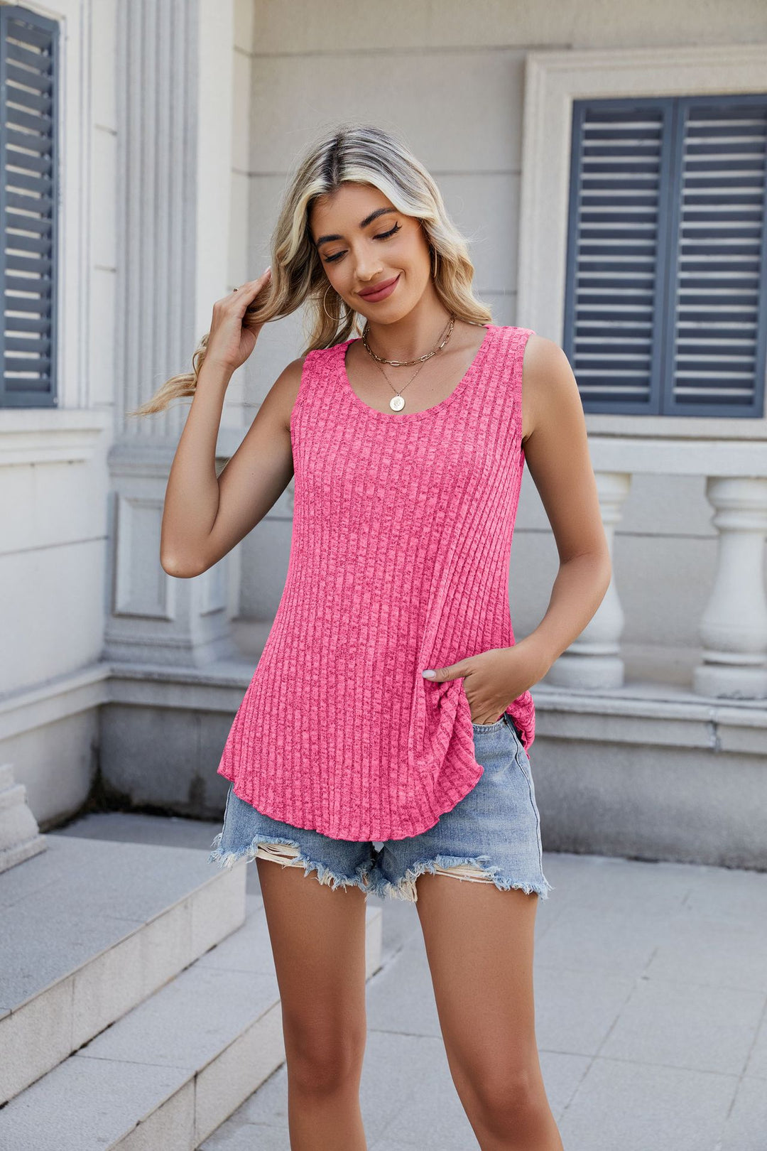 Dame afslappet tanktop med asymmetrisk kant og lommer Stilla