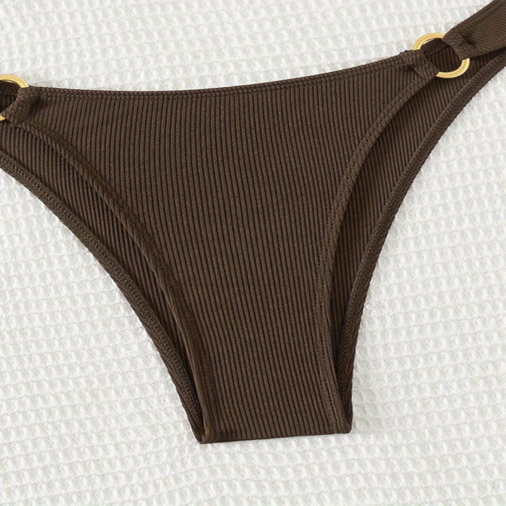 Dame bikini-sæt med fashionable ringdetalje og højkvalitets rib-design Stilla