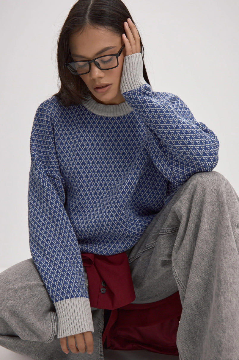 Kvinders strikket pullover med elegant zigzagmønster og blød rund halsudskæring Stilla