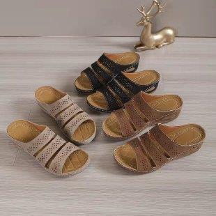 Dame Komfortable Clogs med modigt perforeringsdesign og ergonomisk fodseng Stilla