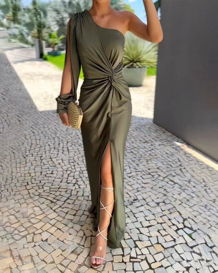 Dame etukjole med asymmetrisk design og elegant rynkning Stilla