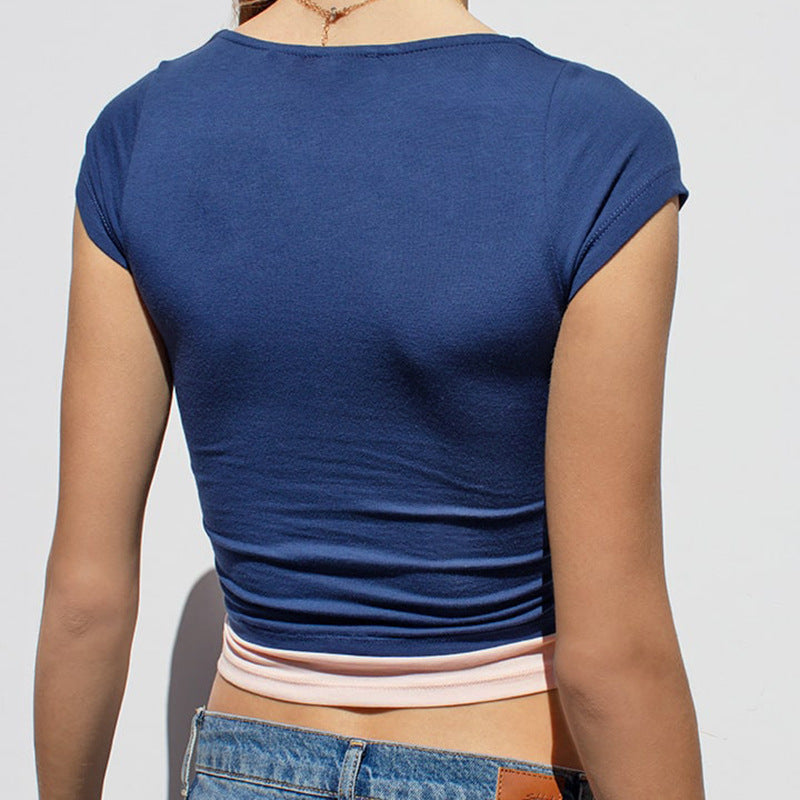 Damen cropped Oberteil mit elegantem quadratischen Ausschnitt und kontrastierendem Saum Skovae