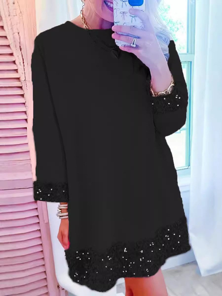 Damekjole med elegante spidsedetaljer og afslappet snit Stilla