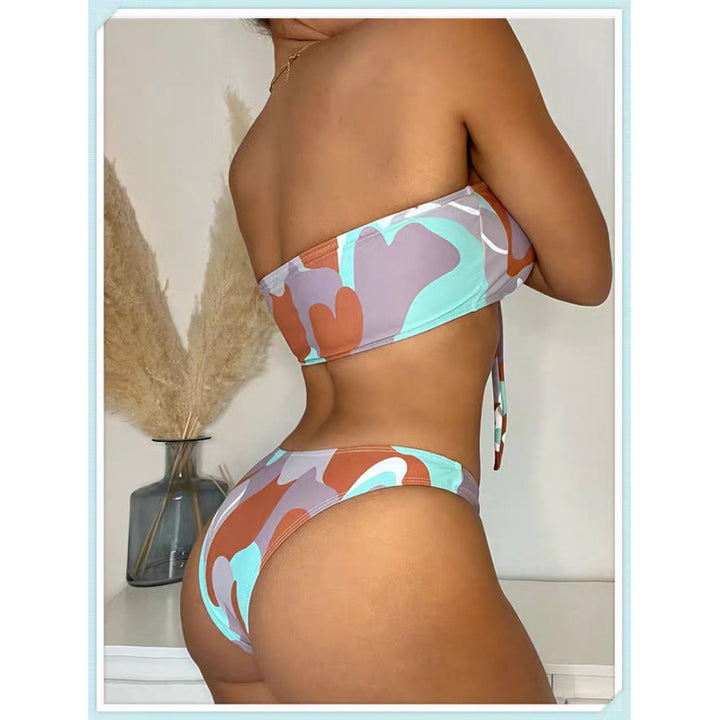 Dame bikini-sæt med elegant omslagskjørt og moderigtigt mønster Skovae