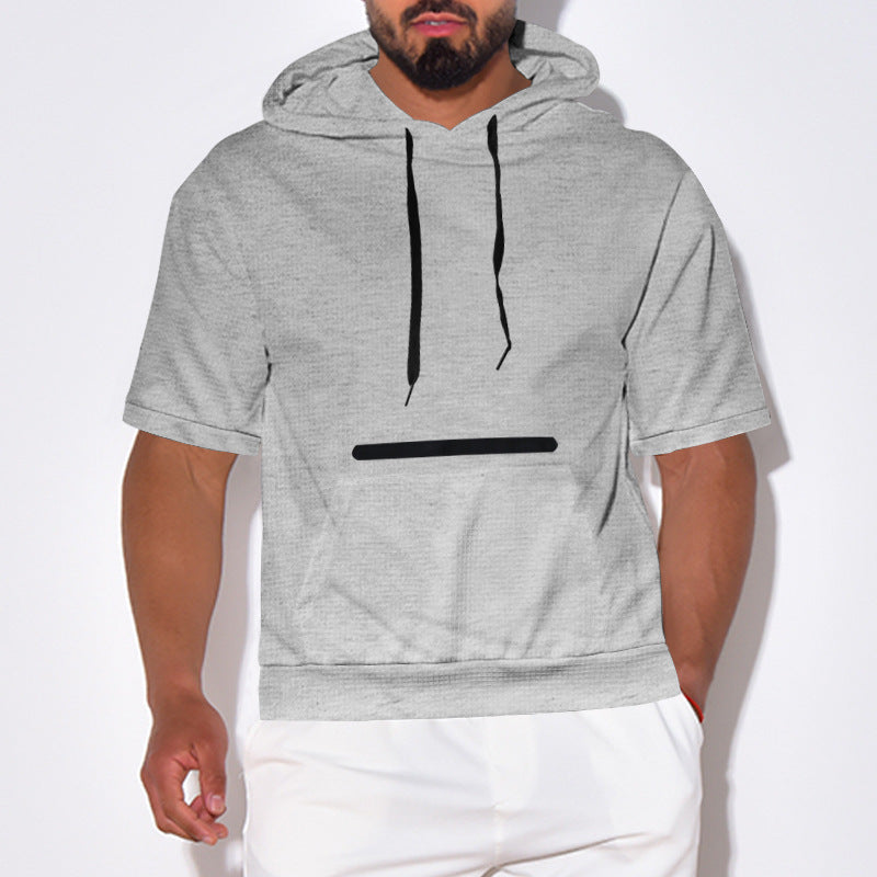 Herrer kortærmet hættepullover med innovativt design og praktisk lomme Stilla