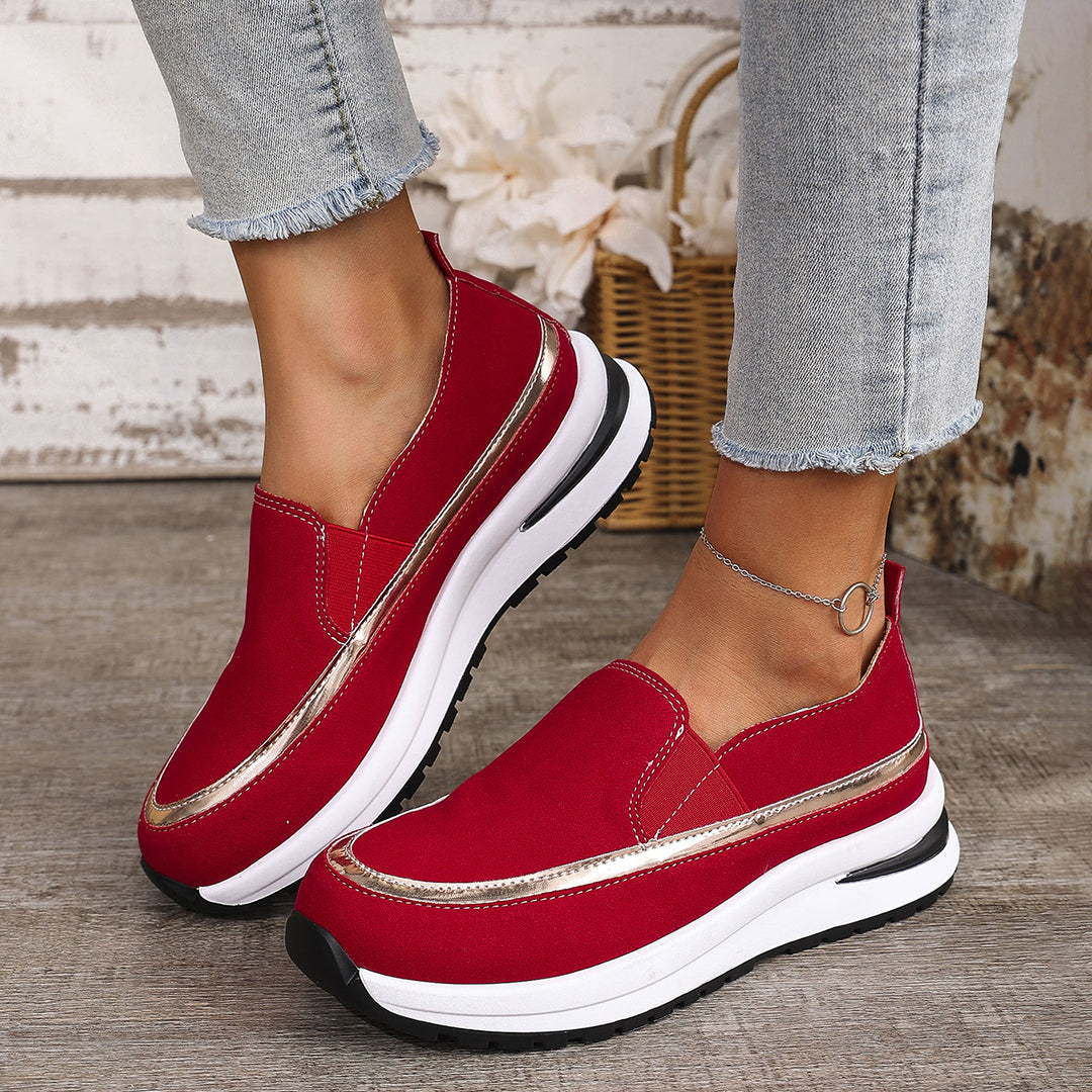 Dame Slip-On Sneakers med polstret sål og elegant metalkant Stilla