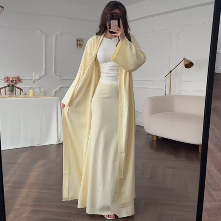 Damer elegant langkjole med flydende snit og figursyet silhuet Stilla