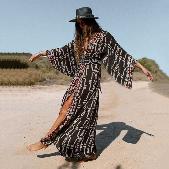 Dame Maxi-Kaftan med elegant etno-design og dybe slids Stilla