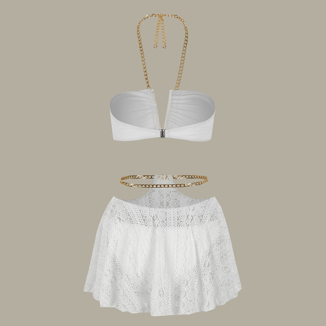 Dame Bikini-sæt med elegant spidseskørt og moderigtigt bandeau-top Stilla