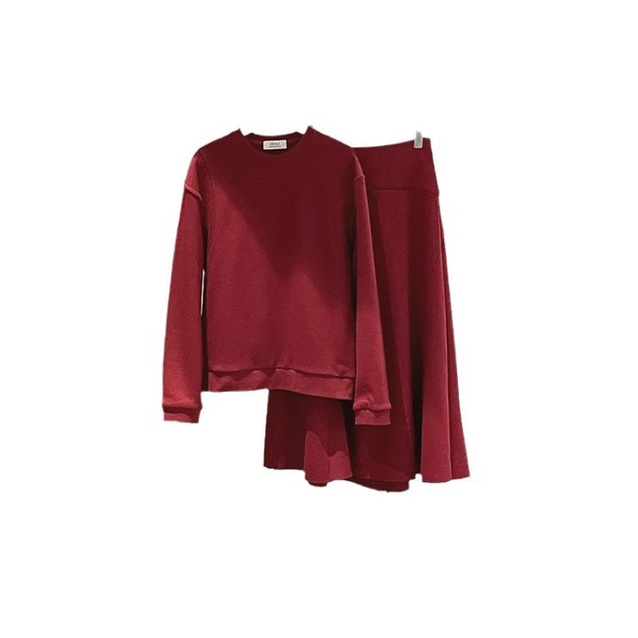 Dame sæt bestående af oversized sweatshirt og afslappet nederdel Stilla