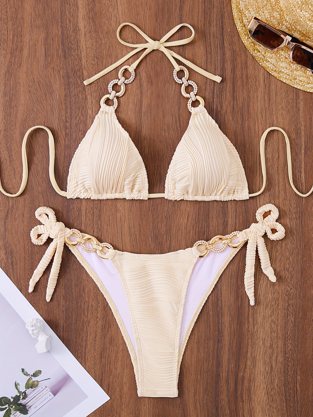 Dame triangel-bikini med raffineret flæse design og høj kvalitets ringdetaljer Skovae