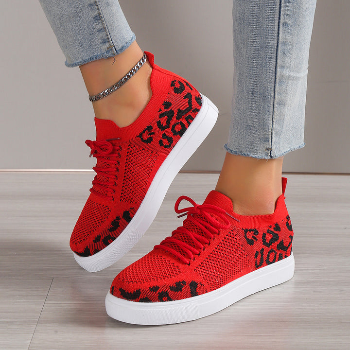 Dame sneakers med åndbart mesh-overdel og trendy dyremønster Stilla