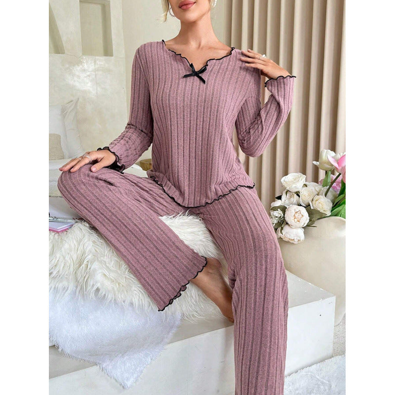 Femme Cozy Rippstrik Lounge Sæt med dekorativt trim Stilla