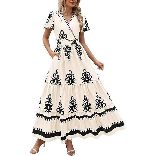 Dame Maxikjole med romantiske broderier Stilla