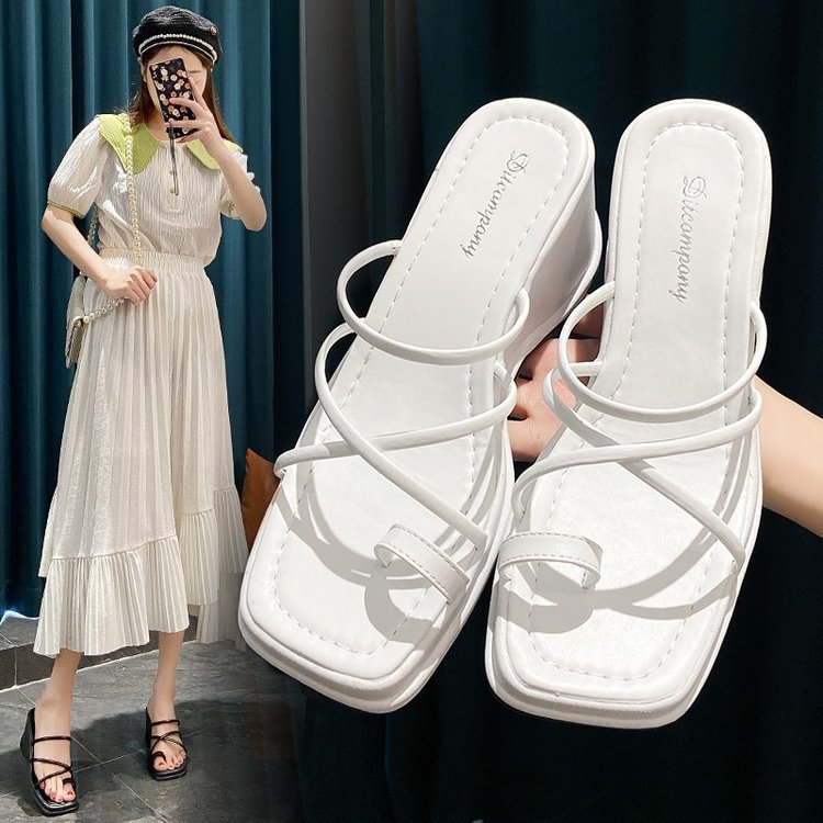 Dame Wedge-sandaler med elegante remme og skridsikker sål Stilla