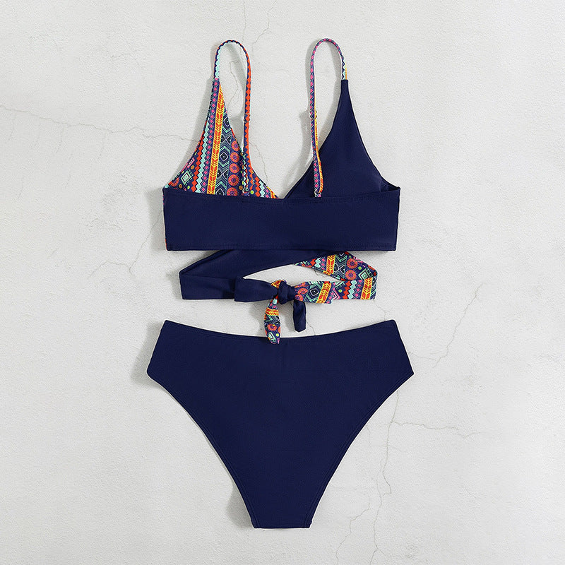 Dame Triangel-Bikini med moderigtigt snit og legende design Skovae