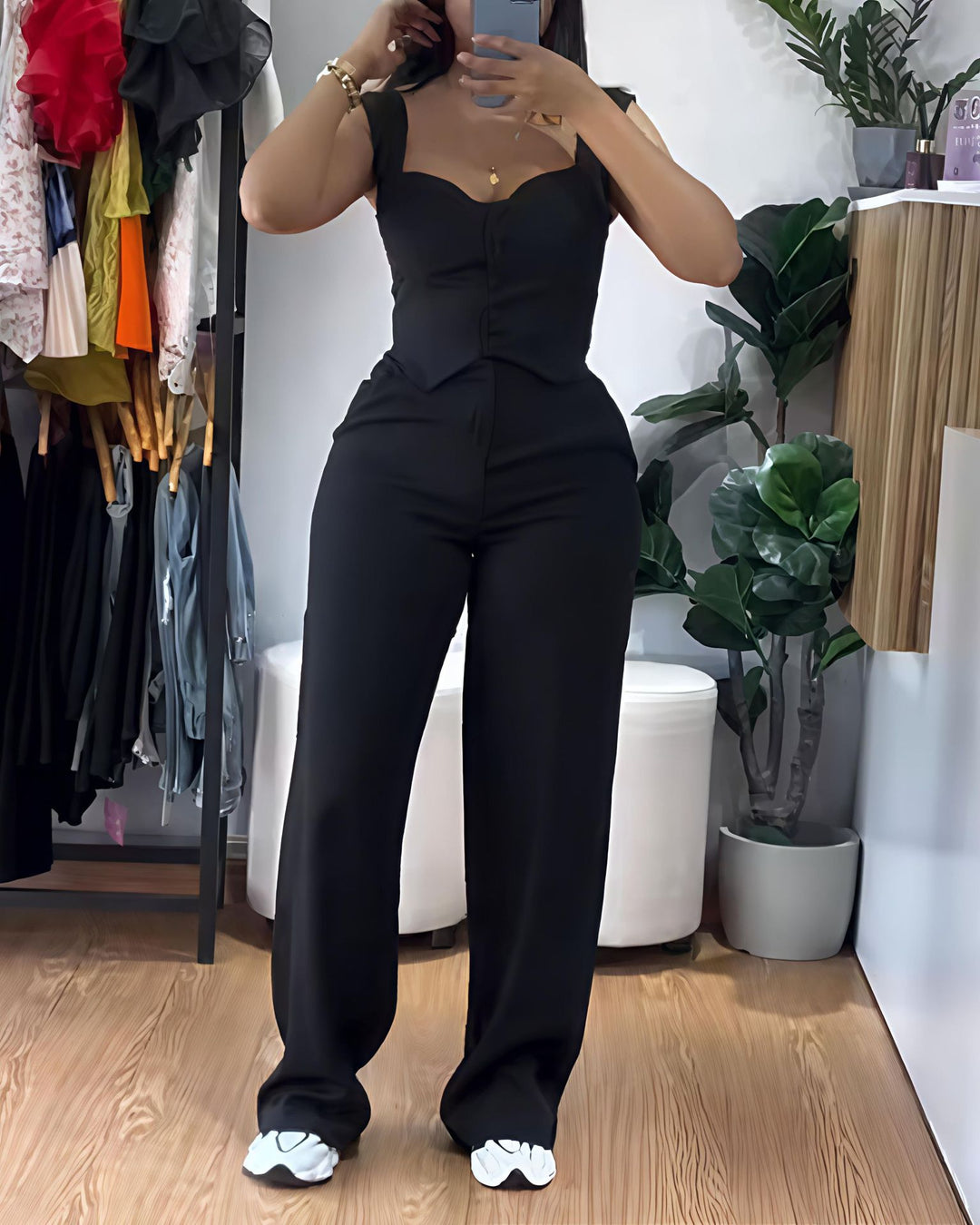 Dame Elegant og figursyet Jumpsuit Skovae