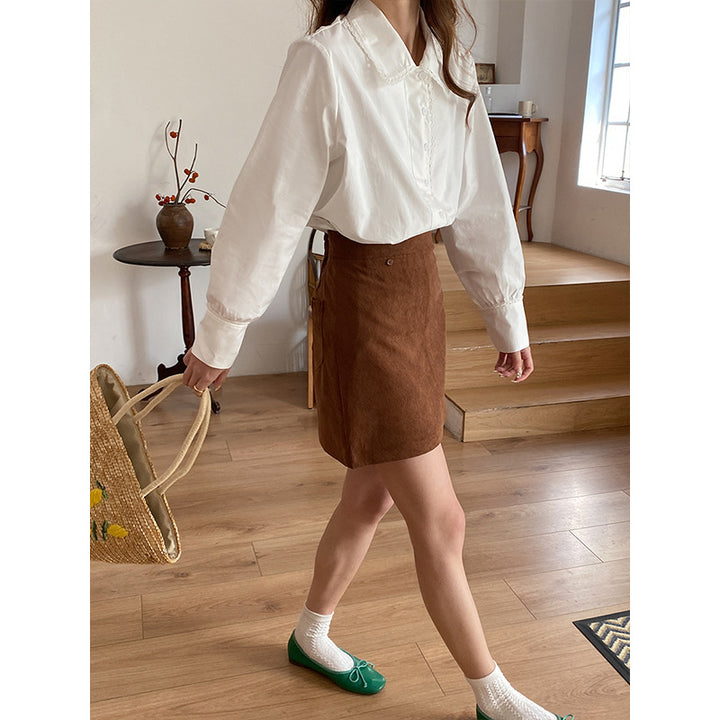 Kvinders elegante bluse med blondeskrave Stilla