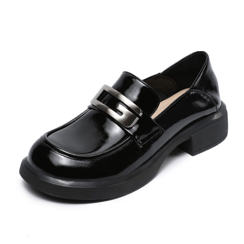 Dame Chic Laklæder Slipper med dekorativt spænde detalje Stilla