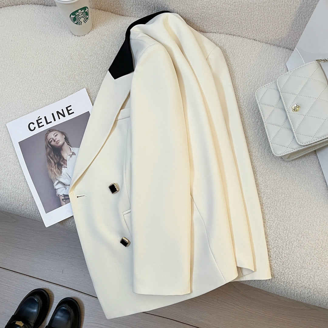 Kvinders elegante og moderne dobbeltradet blazer Stilla