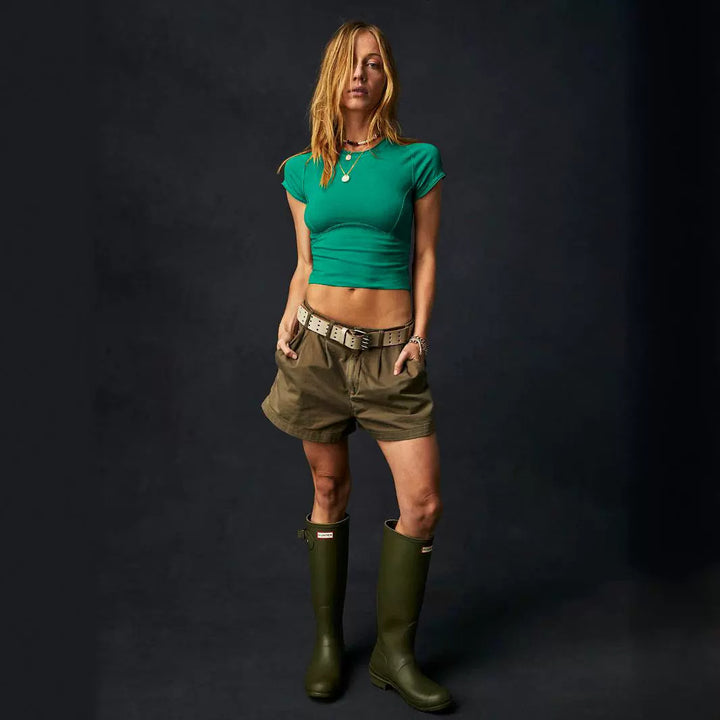 Dame sporty cropped T-shirt med rund halsudskæring og dekorative syninger Stilla