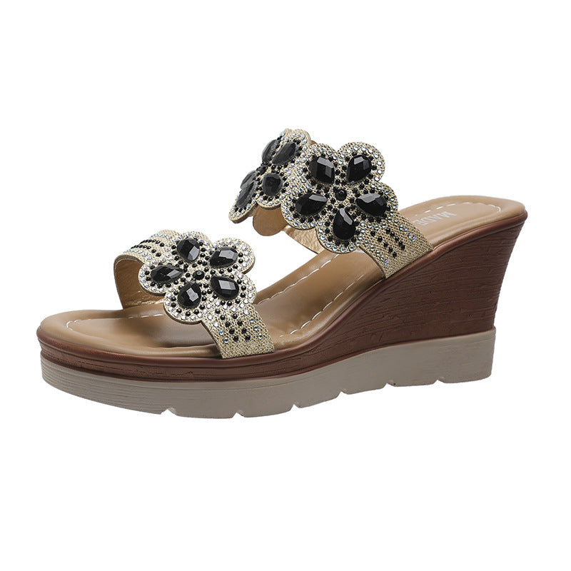 Dame Wedge-sandaler med dekorative blomsterapplikationer og glitrende accenter Stilla