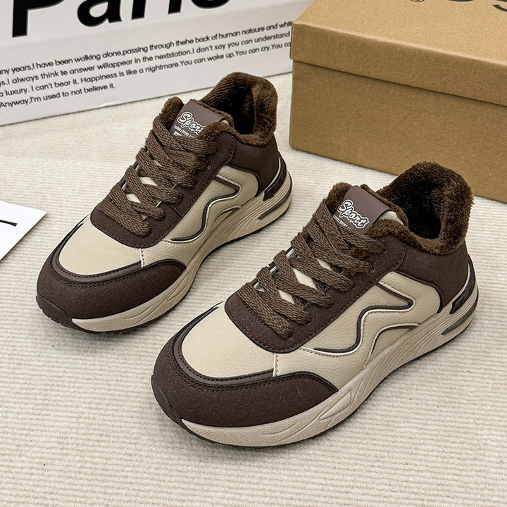 Dame Komfortable Sneakers med hyggeligt indvendigt for og robust sål Stilla