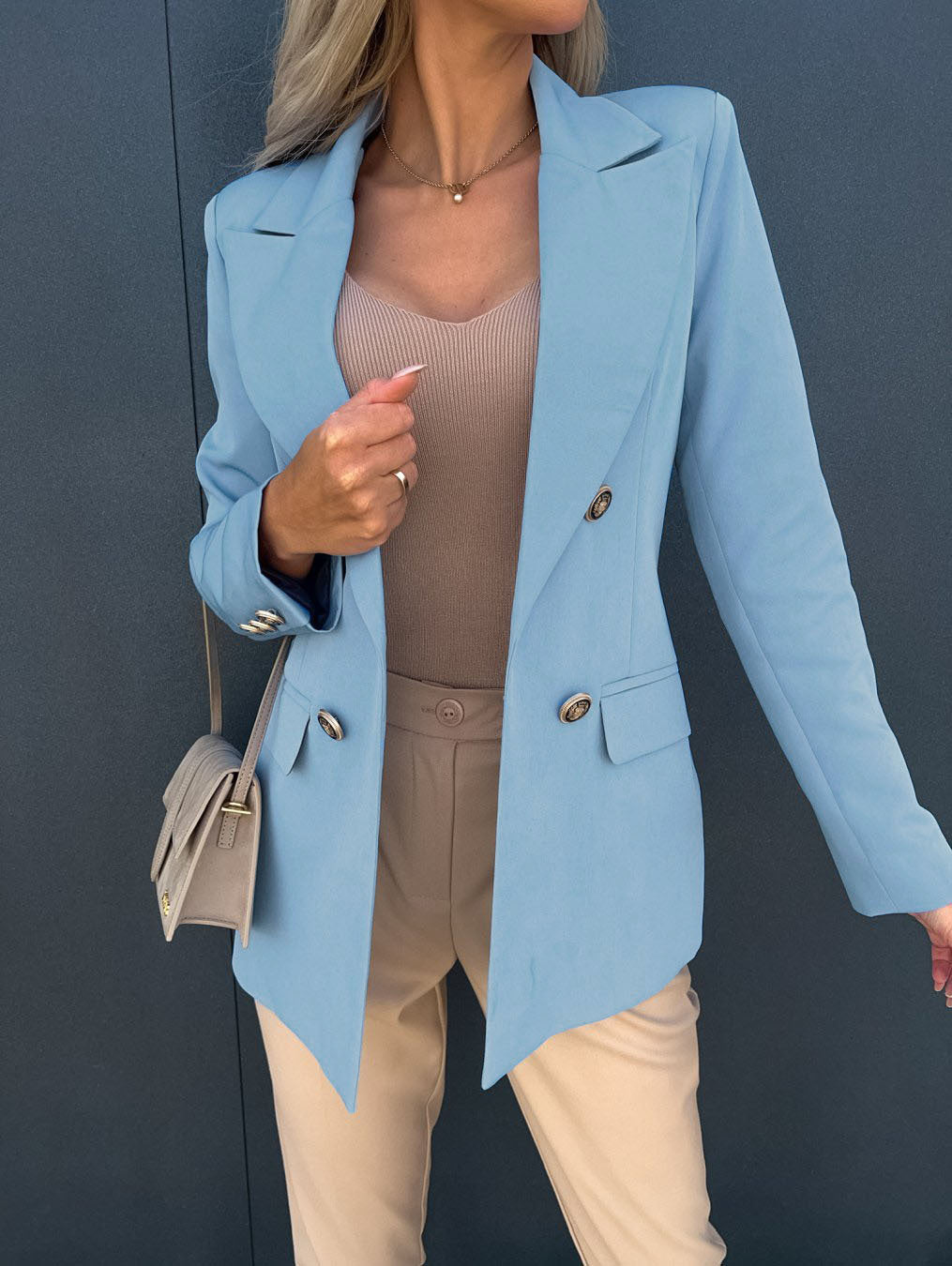 Dame elegant blazer i klassisk snit Stilla