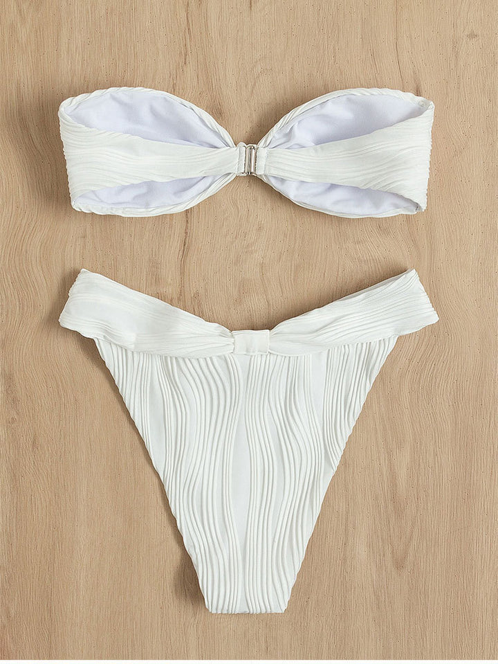 Dame Bandeau-bikini med struktureret design og høj skæring Skovae