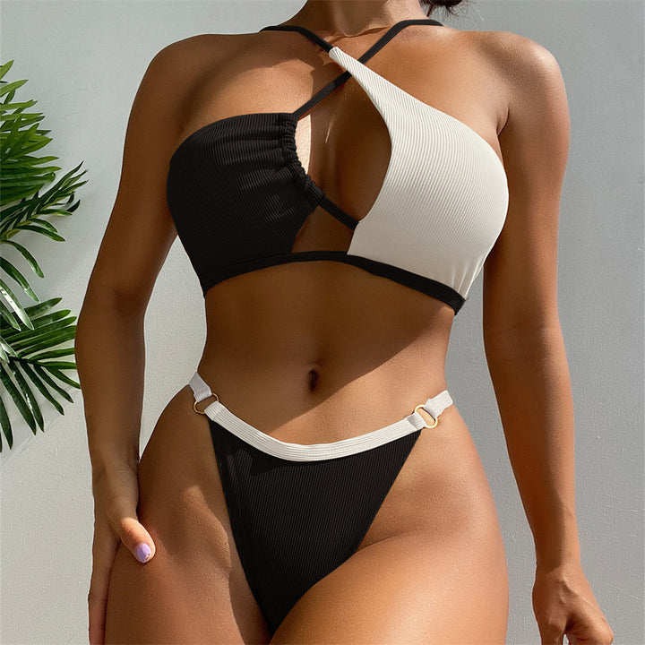 Dame Bikini-sæt med asymmetrisk top og høj udskæring Skovae