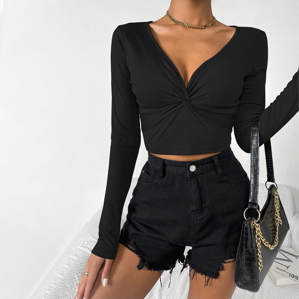 Kvindernes cropped langærmet skjorte med sofistikeret knude detalje design Stilla