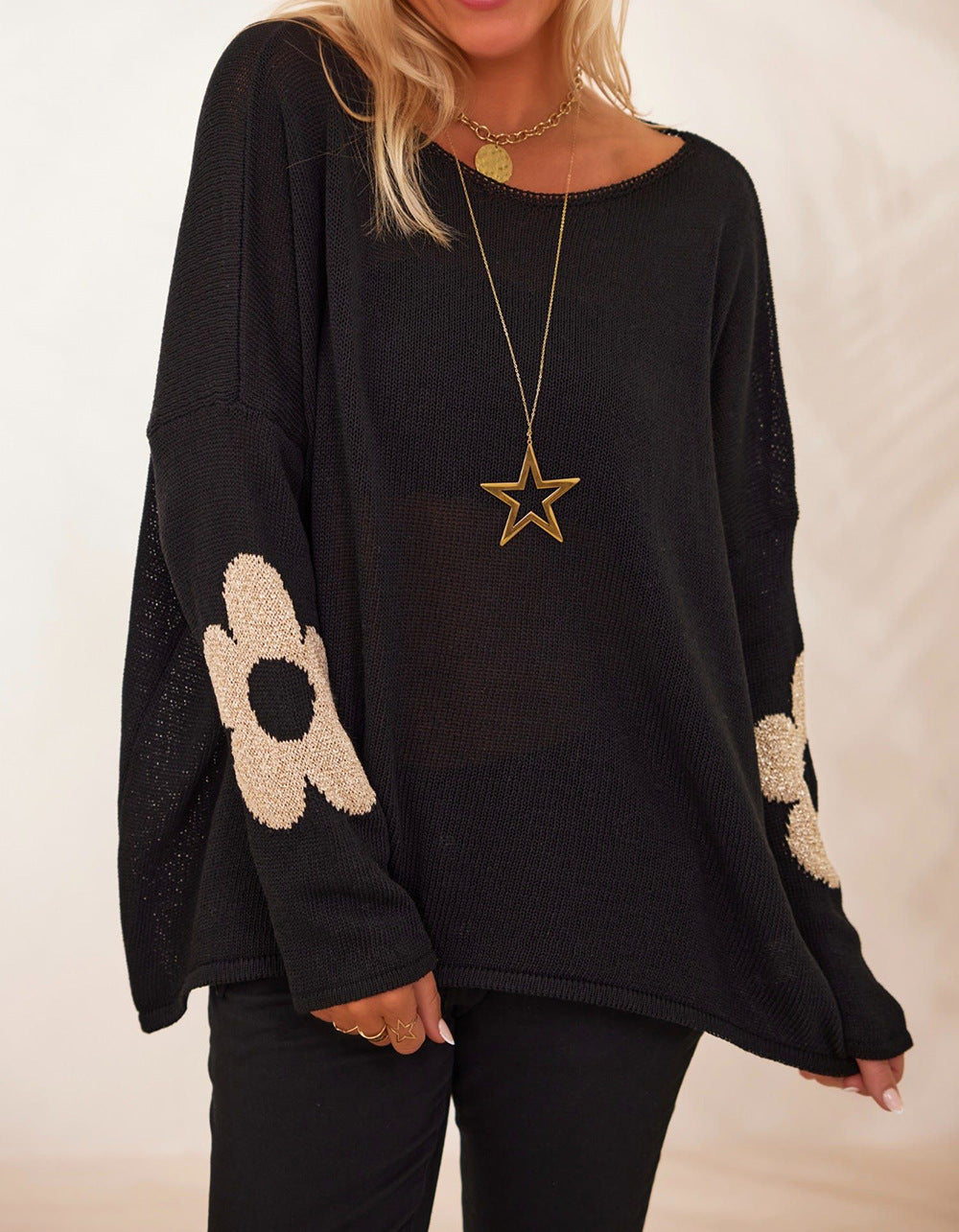 Dames modet strikket sweater med blomster applikationer Stilla
