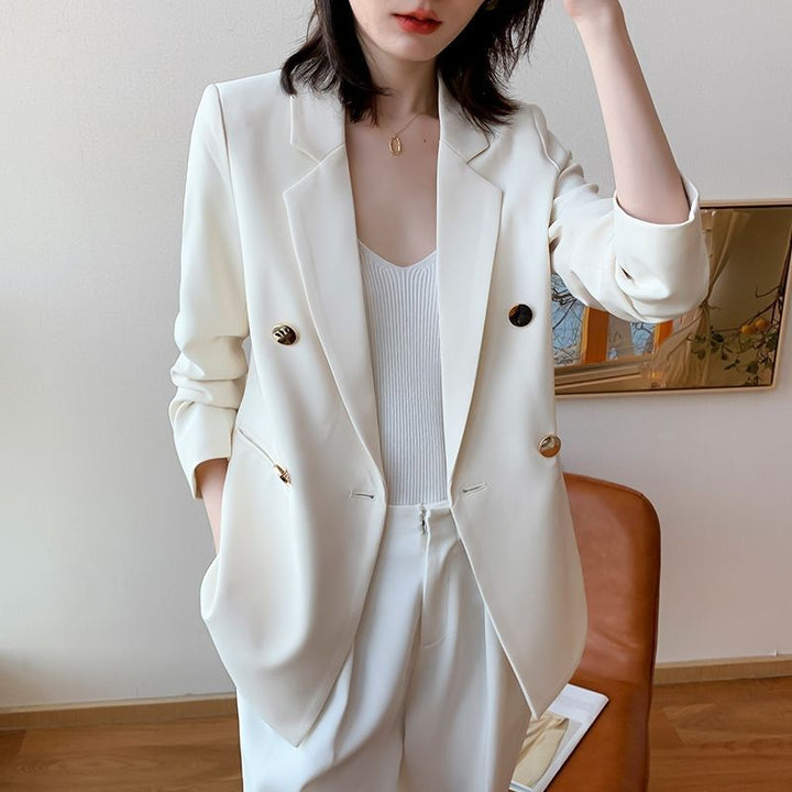 Kvinders dobbeltrynket blazer med elegante detaljer Stilla