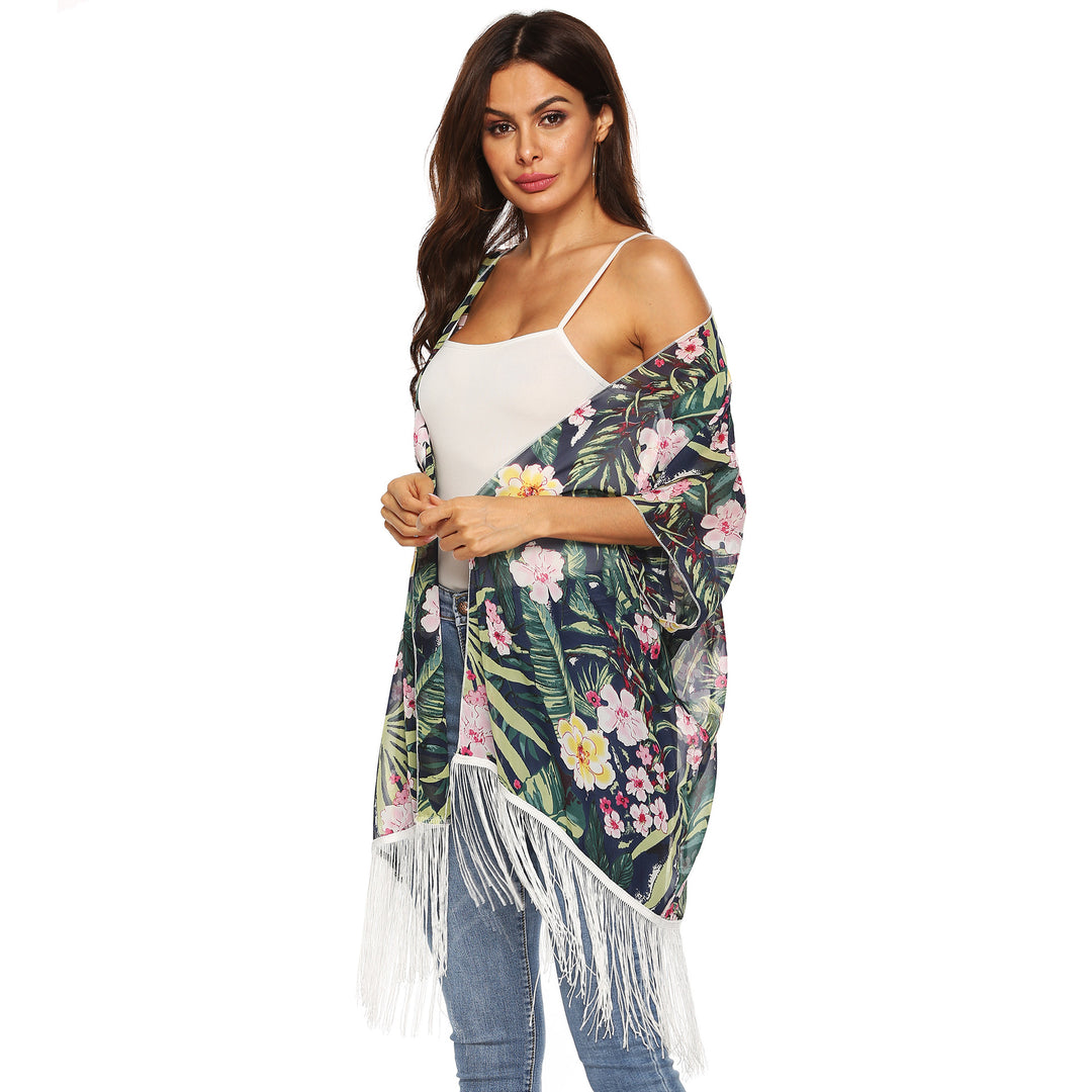 Dame Strandkimono med glad blomsterprint og fine frynser Stilla