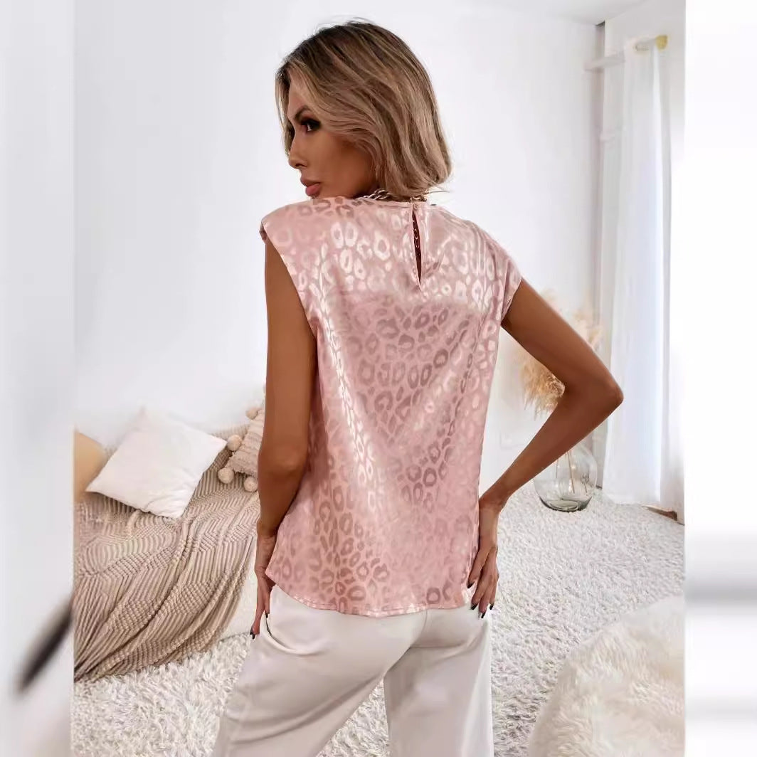 Dame elegant skåret overdel med moderne leopardprint Stilla