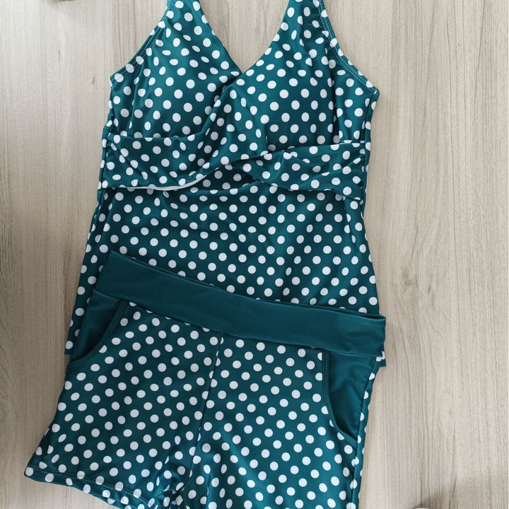 Dame Tankini-sæt med figursyet overdel og modige shorts Stilla