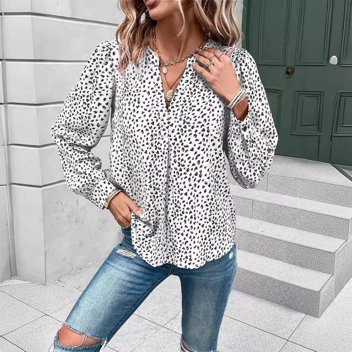 Dame afslappet bluse med leopardprint og fashionable pufærmer Stilla