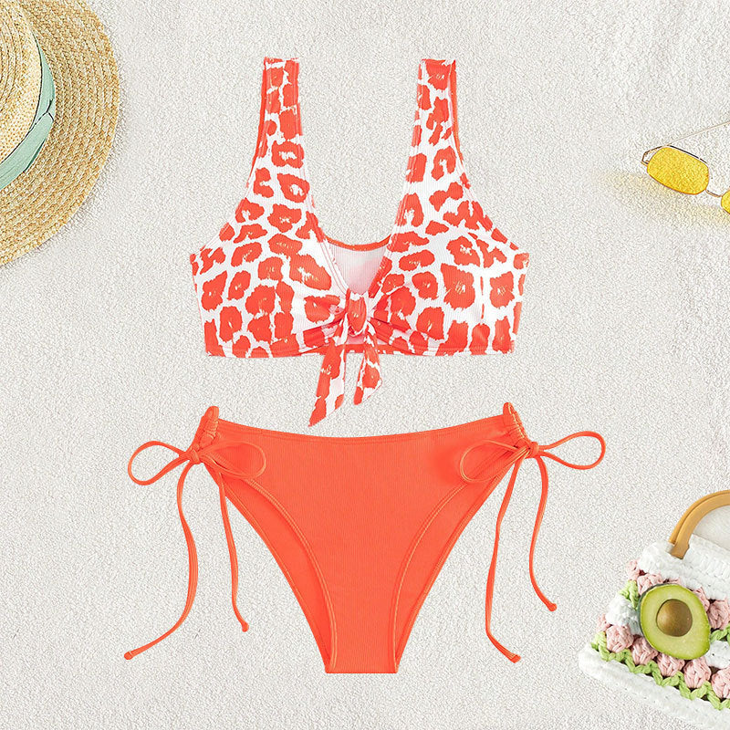 Dame triangel-bikini med moderigtigt dyremotiv og justerbare snore Skovae