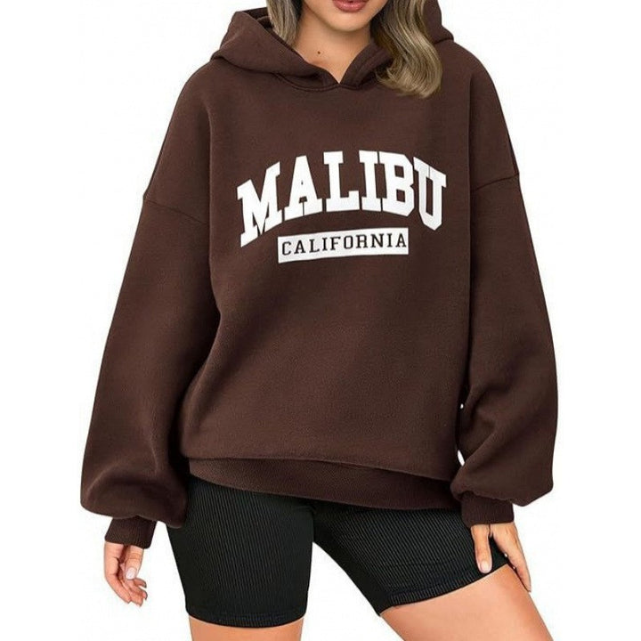 Kvindernes casual hoodie med oversized pasform og iøjnefaldende print Skovae
